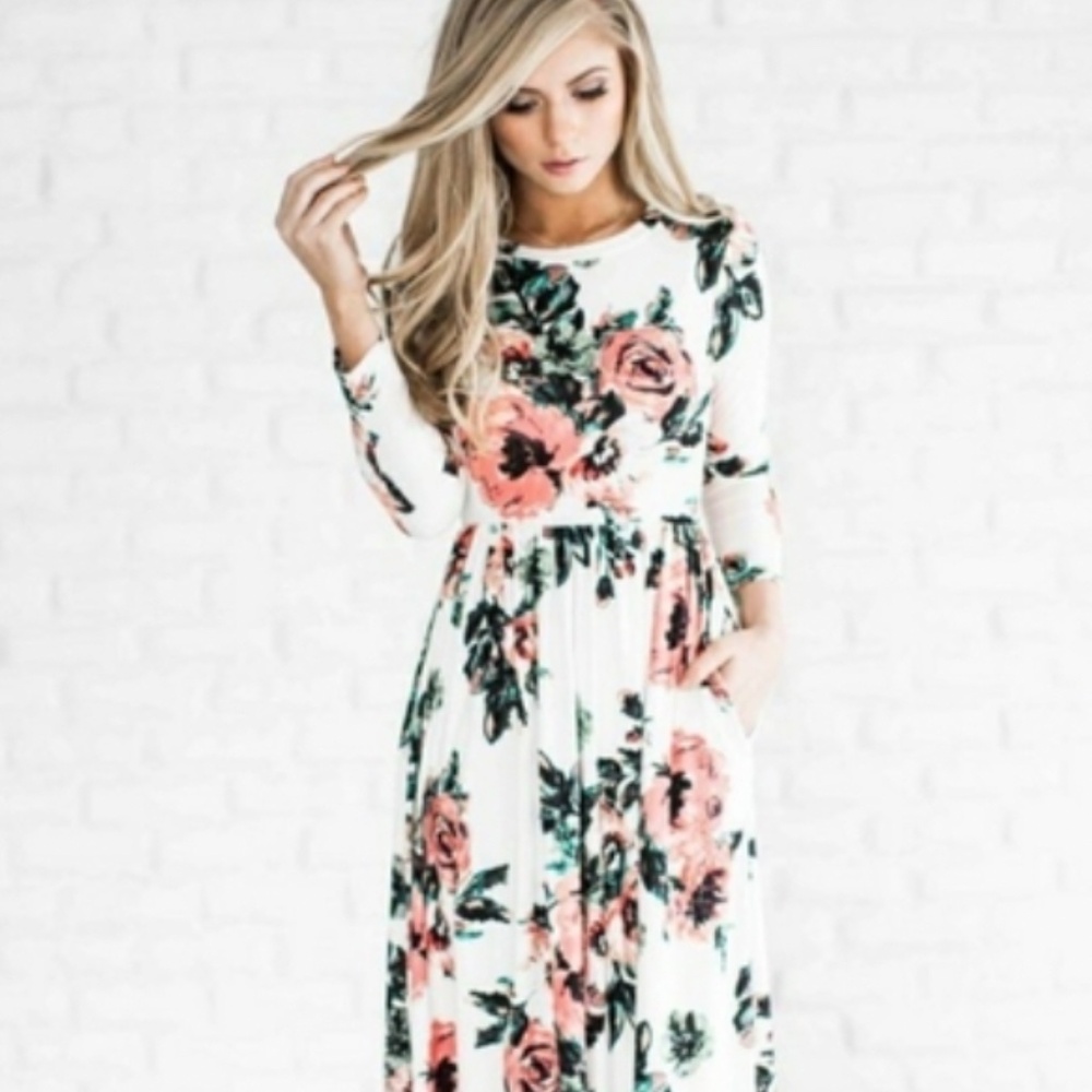 JessaKae - Reb and J Floral Maxi Dress SZ Small